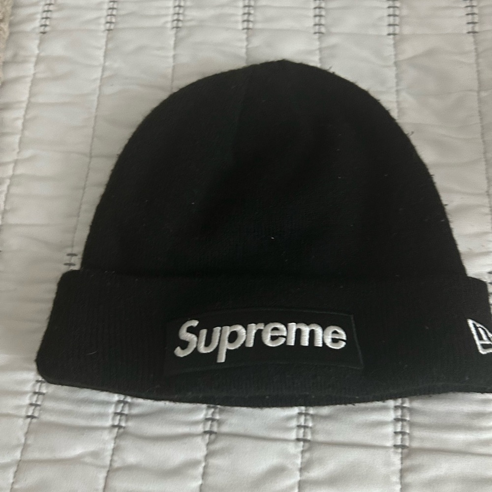 Supreme Black Knit Beanie
